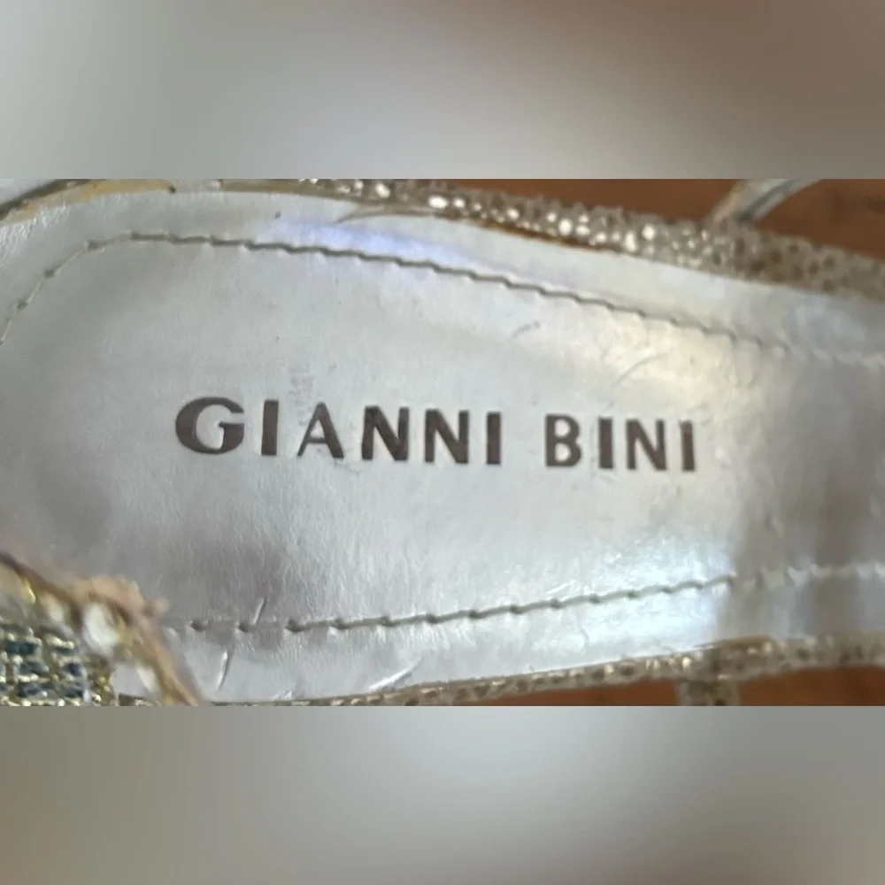 Gianni Bini gold glitter strappy 4” stiletto heels w bckl SZ 8 wedding prom